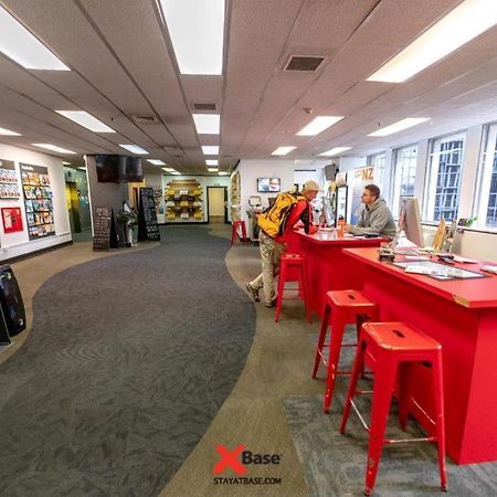 Base Auckland Pansiyon Dış mekan fotoğraf