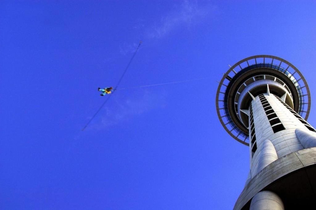 Base Auckland Pansiyon Dış mekan fotoğraf